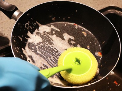 身為“洗鍋俠”的你，再也不怕擦花廚具了