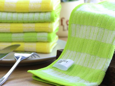 它吸水力強，又易於清洗