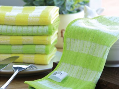 一包兩色竹纖維洗碗布，可區分地方用，更乾淨衛生。