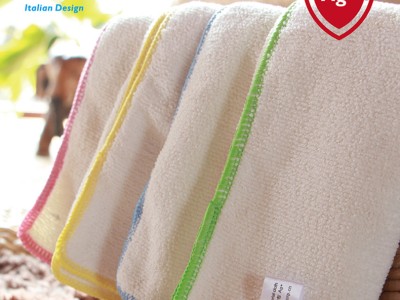 CT 抗菌微纖清潔抹布有效抑制細菌，用於漂白水清洗而不脫色。