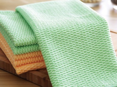 兩種顏色，幫你區分是廚房用及客廳用的抺布，避免交叉感染