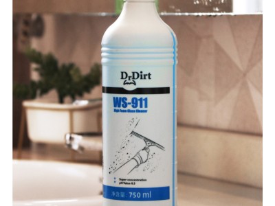 金屬玻璃傢俱清潔技巧