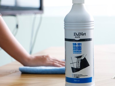 配方溫和而不傷皮膚,可以放心小孩在地板點碌點趴都冇問題 配方溫和而不傷皮膚,可以放心小孩在地板點碌點趴都冇問題